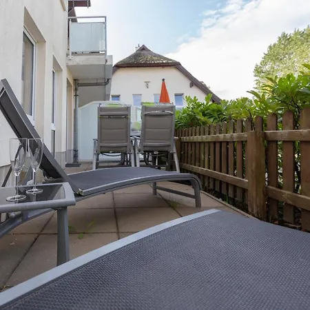 5 Im Strandhaus Lobbe